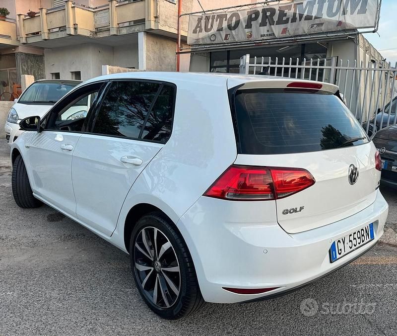 Occasion VW Golf VII 110 ch (80 kW) 2015 Blanc Berline