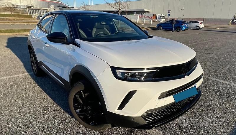 Usata Opel Mokka S 131 CV (96 kW) 2024 Bianco SUV