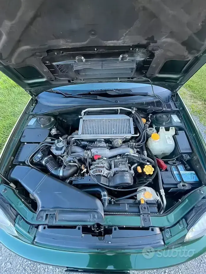 Usata Subaru Impreza 224 CV (164 kW) 2003 Verde Berlina