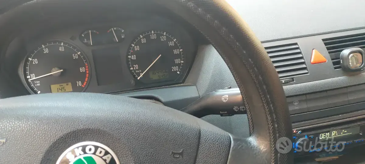 Usata Skoda Fabia Classic 60 CV (44 kW) 2002 Grigio Berlina