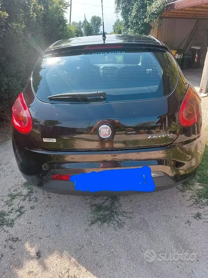 Usata Fiat Bravo 105 CV (77 kW) 2012 Nero Utilitaria