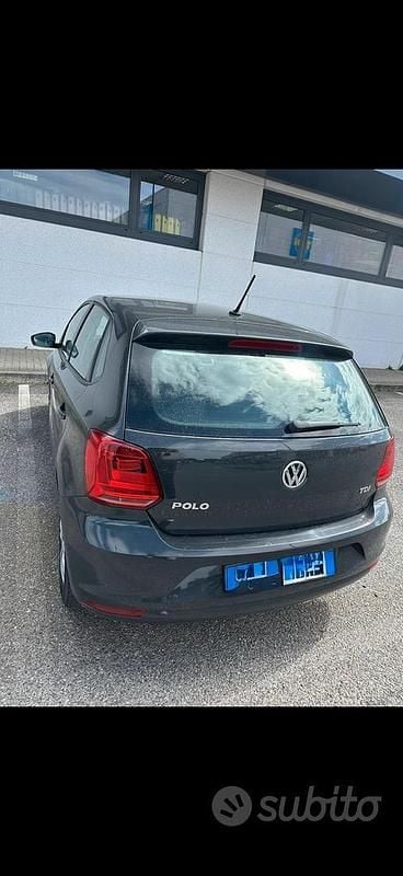 Usata VW Polo 75 CV (55 kW) 2015 Grigio Utilitaria