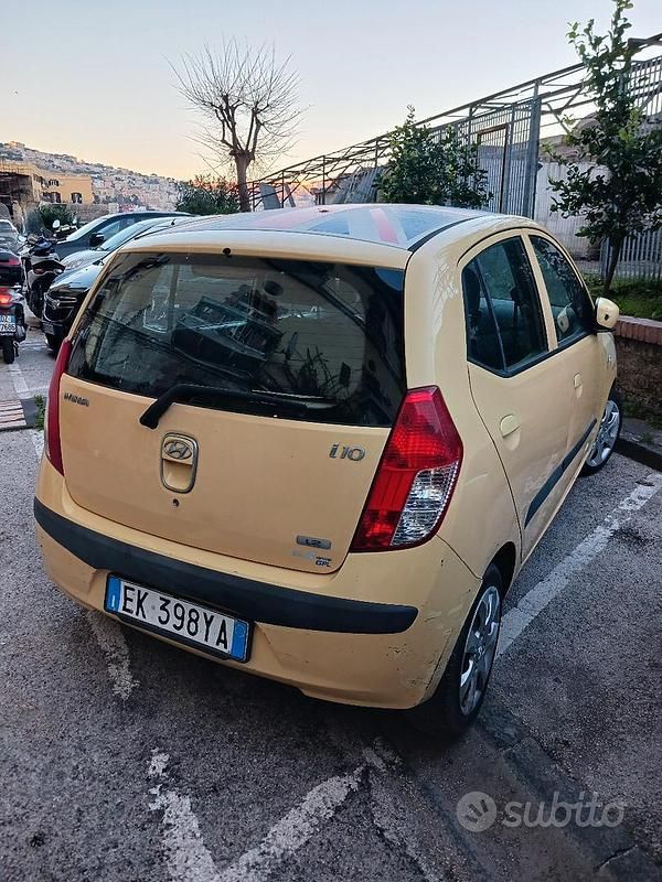 Usata Hyundai i10 Active 2011 Giallo Utilitaria
