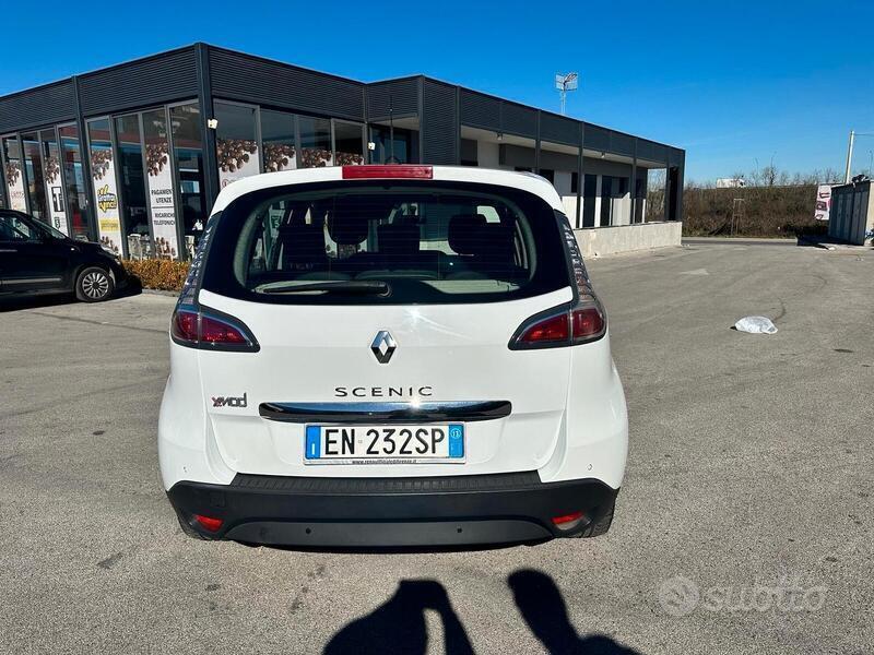 Usato 2013 Renault Scénic III 1.6 LPG_Hybrid 110 CV (5.950 €)