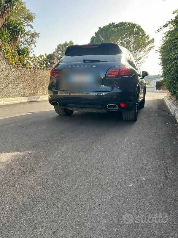 Usata 2012 Porsche Cayenne SUV | 24.000 € (Molto cara) - Immagine 1/4