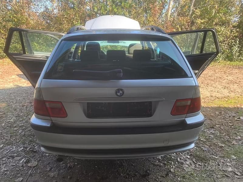 Usata BMW 318 143 CV (105 kW) 2002 Grigio Station wagon