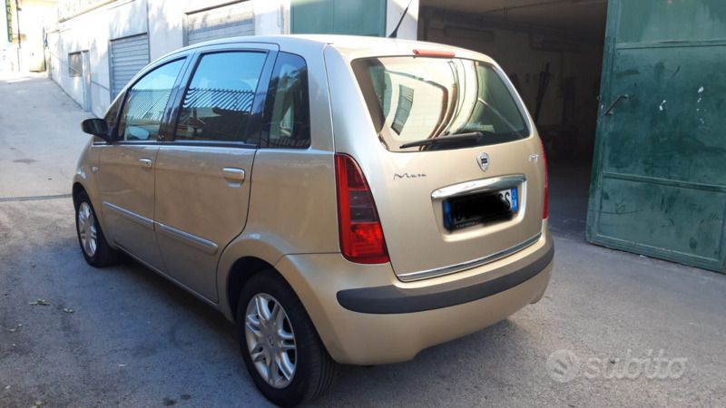 Usata Lancia Musa 90 CV (66 kW) 2006 Monovolume