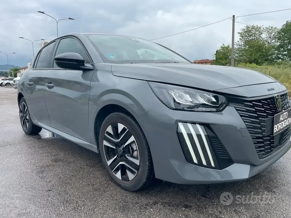 Brugt Peugeot 208 Allure 101 HK (74 kW) 2024 Grå Hatchback