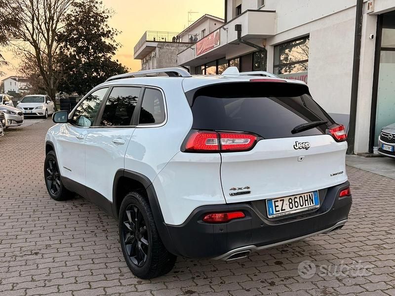 Usata Jeep Cherokee Limited 170 CV (125 kW) 2015 Bianco SUV