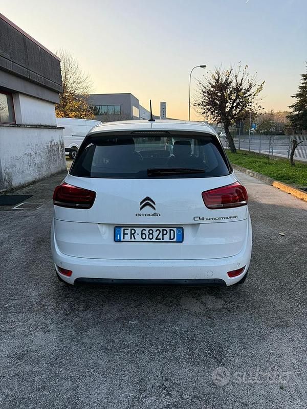 Usata Citroën C4 110 CV (80 kW) 2018 Bianco Monovolume