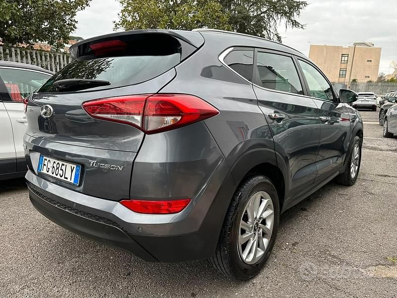 Usata Hyundai Tucson Xpossible 116 CV (85 kW) 2016 Grigio SUV