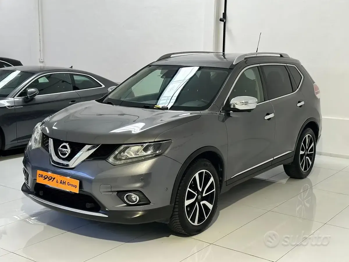 Usata Nissan X-Trail Tekna 131 CV (96 kW) 2015 Grigio SUV