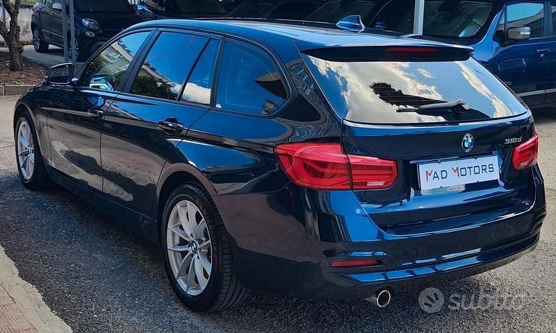 Usata BMW 318 Advantage 150 CV (110 kW) 2016 Blu Station wagon