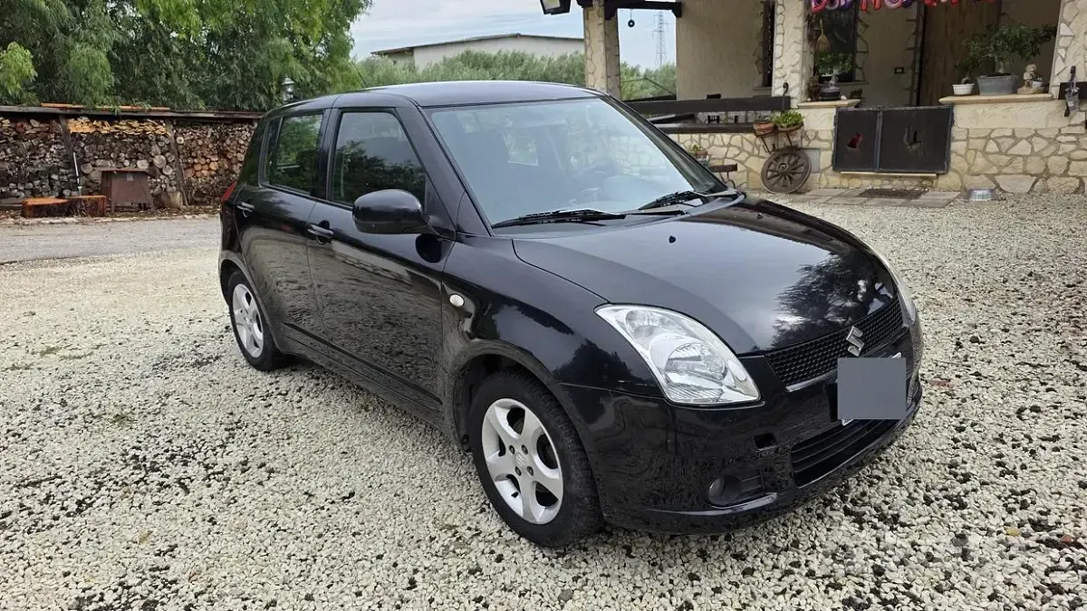 Usata Suzuki Swift 92 CV (67 kW) 2007 Nero Utilitaria