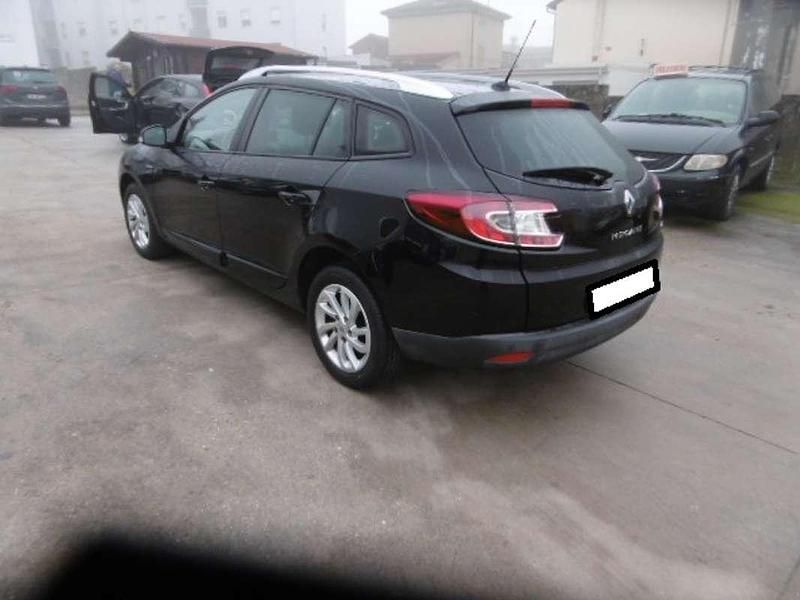 Usata Renault Mégane III LIMITED 110 CV (80 kW) 2016 Nero Station wagon