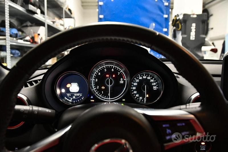 Grigio Usata 2019 Mazda MX5 Cabrio | 25.000 € (Super prezzo) - Immagine 1/4