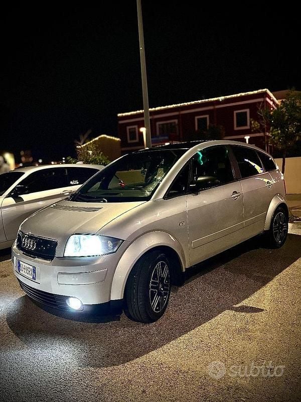 Usata Audi A2 75 CV (55 kW) 2001 Grigio Utilitaria