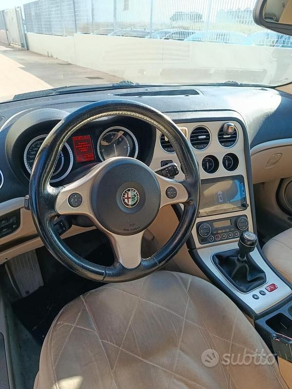 Usata Alfa Romeo 159 120 CV (88 kW) 2007 Nero Berlina