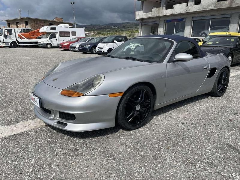 Usata Porsche 986 Boxster 220 CV (161 kW) 2001 Grigio Cabrio