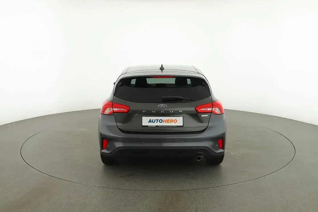Brugt Ford Focus Titanium 125 HK (91 kW) 2018 Grå Sedan