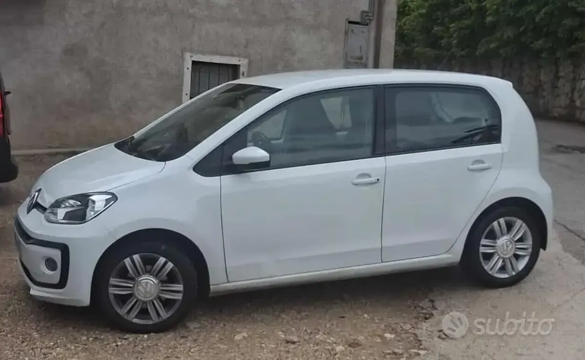 Usata VW up! Move 75 CV (55 kW) 2017 Bianco Utilitaria