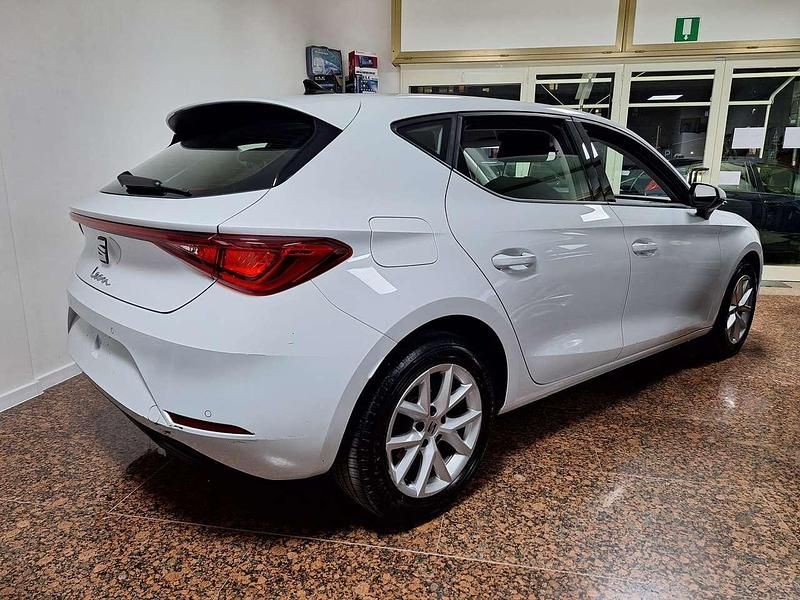 Usata Seat Leon 110 CV (80 kW) 2021 Bianco Berlina