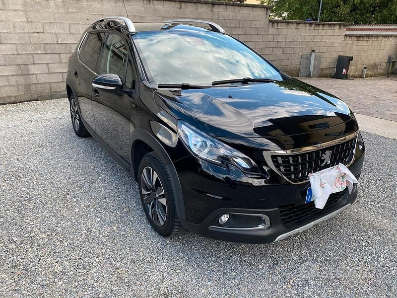 Usata Peugeot 2008 82 CV (60 kW) 2019 Nero SUV