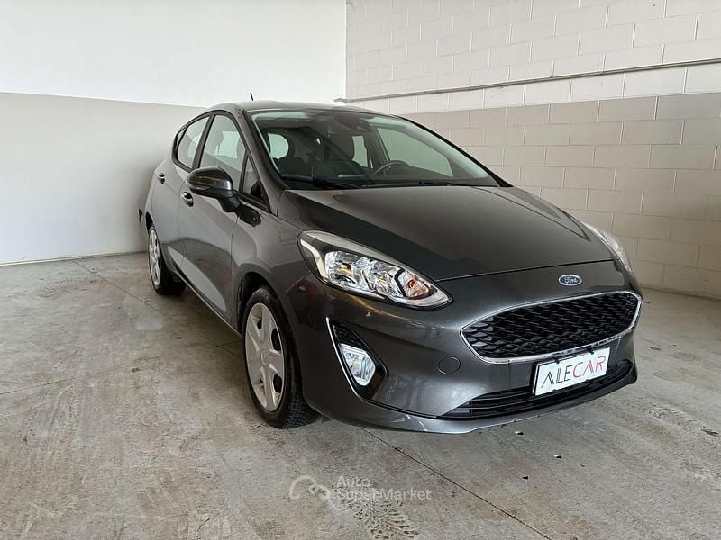 Usata Ford Fiesta 86 CV (63 kW) 2017 Grigio scuro Berlina