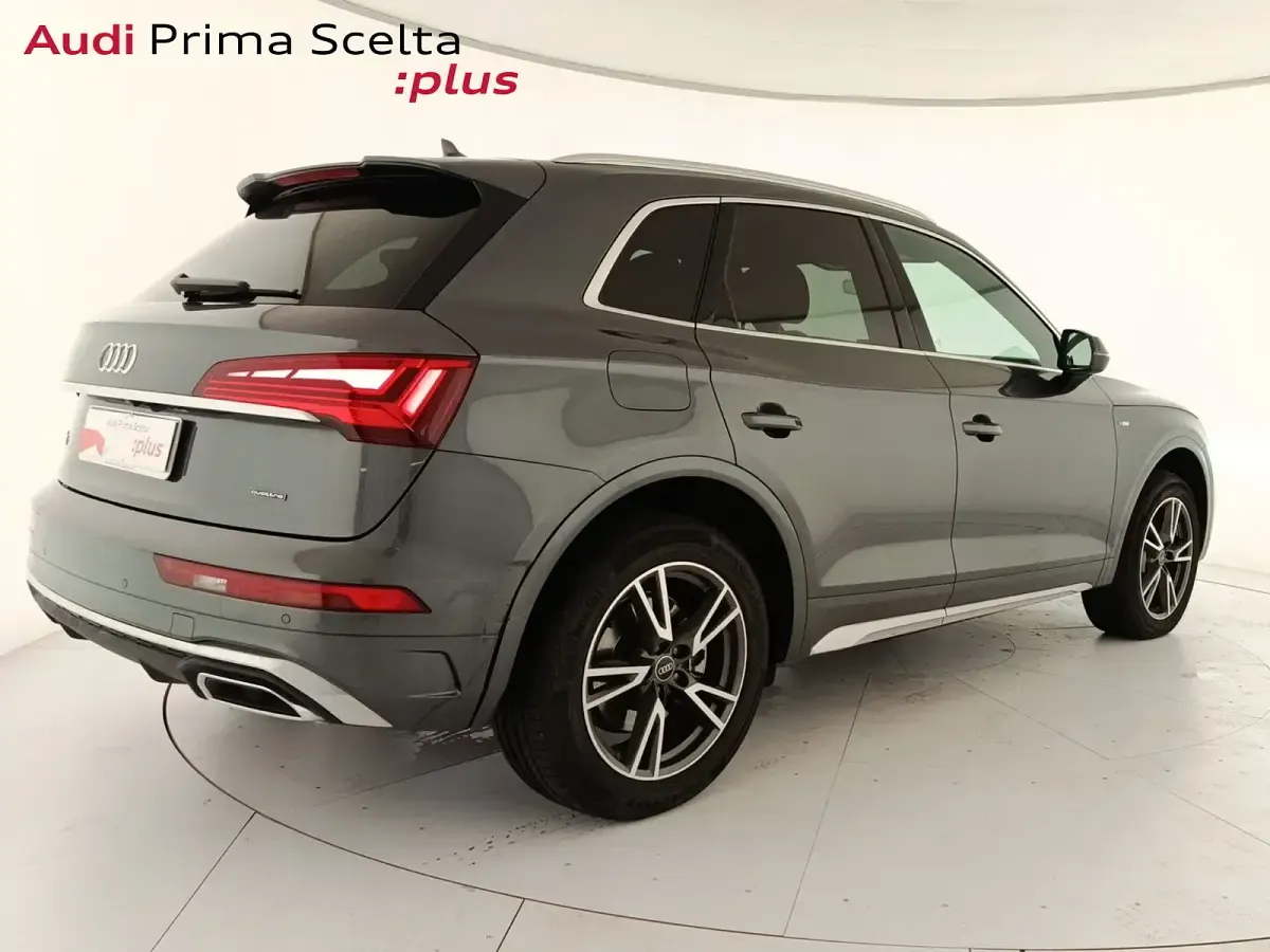 Usata Audi Q5 S-Line 204 CV (150 kW) 2024 Grigio daytona perla SUV