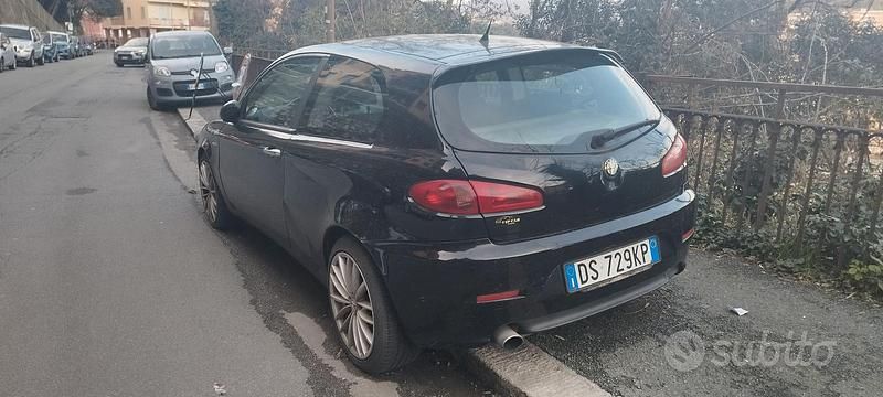 Usata Alfa Romeo 147 120 CV (88 kW) 2008 Utilitaria