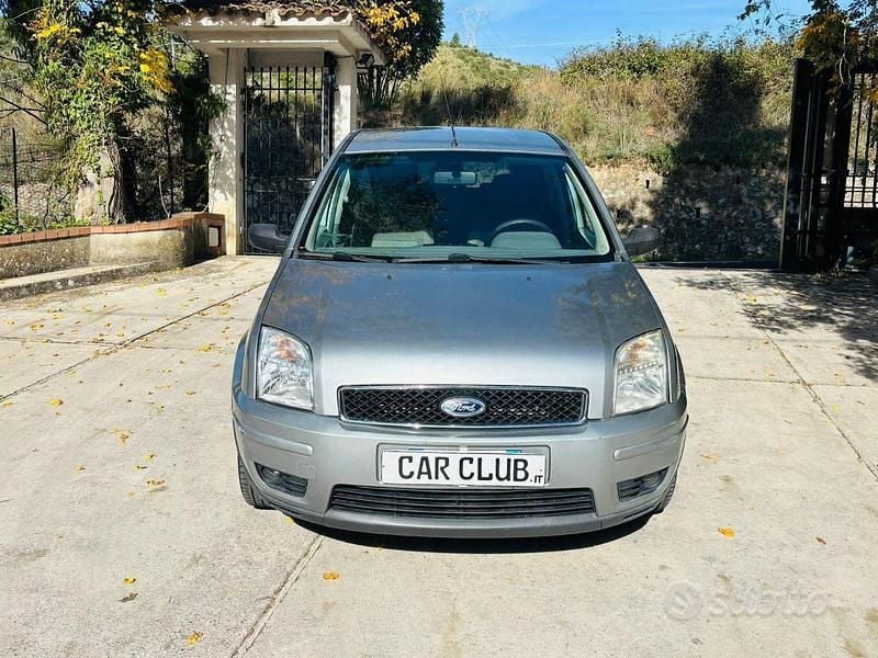 Usata Ford Fusion 68 CV (50 kW) 2003 Berlina