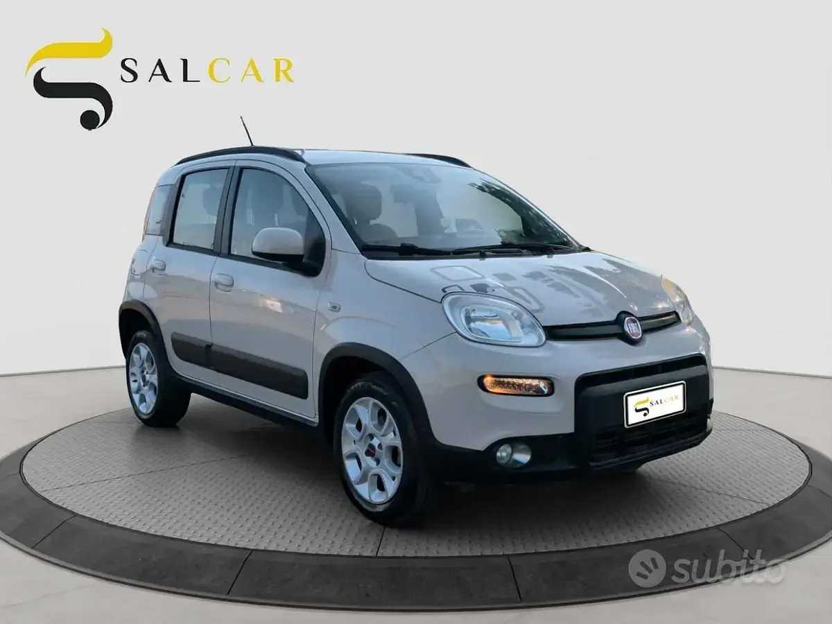 Usata Fiat Panda Lounge 80 CV (58 kW) 2013 Beige Utilitaria