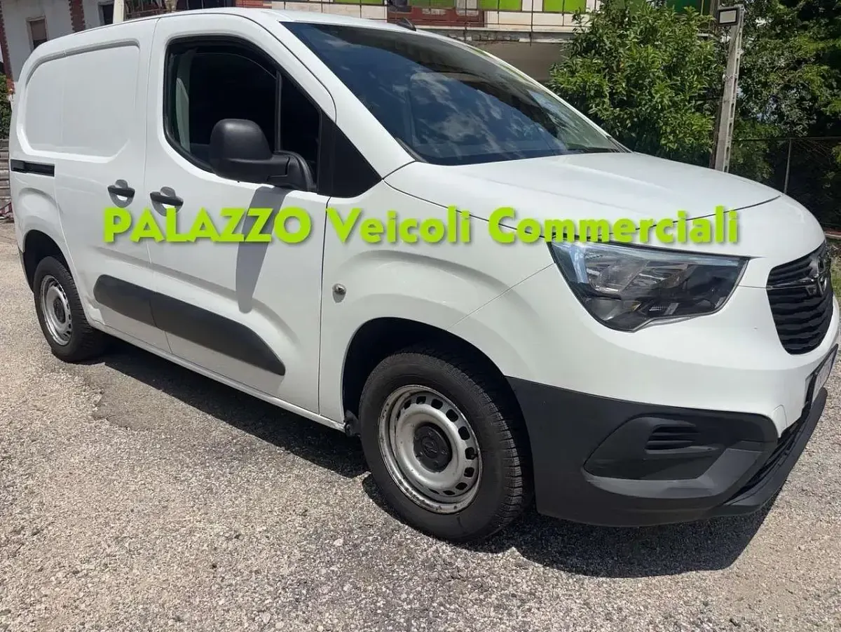 Usata Opel Combo 102 CV (75 kW) 2019 Bianco Monovolume