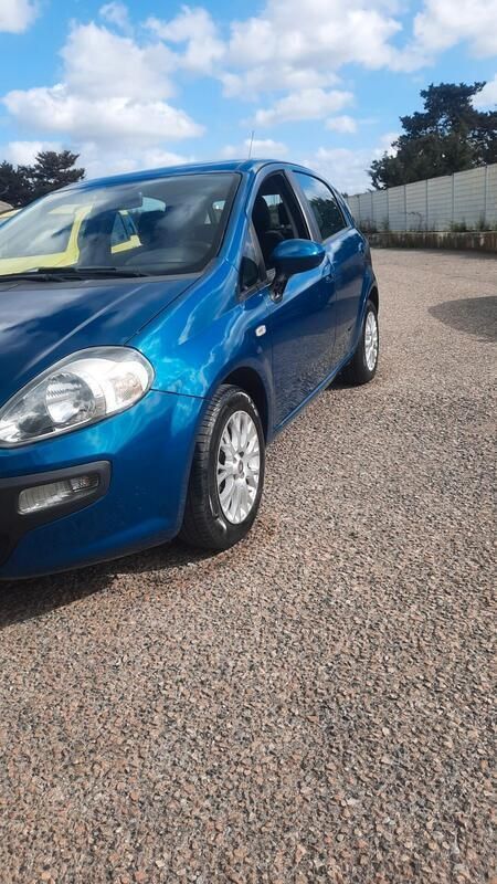 Usata Fiat Punto Evo Active 77 CV (56 kW) 2011 Blu Utilitaria
