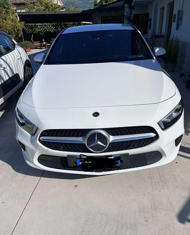 Usata Mercedes A250 160 CV (117 kW) 2022 Bianco Berlina