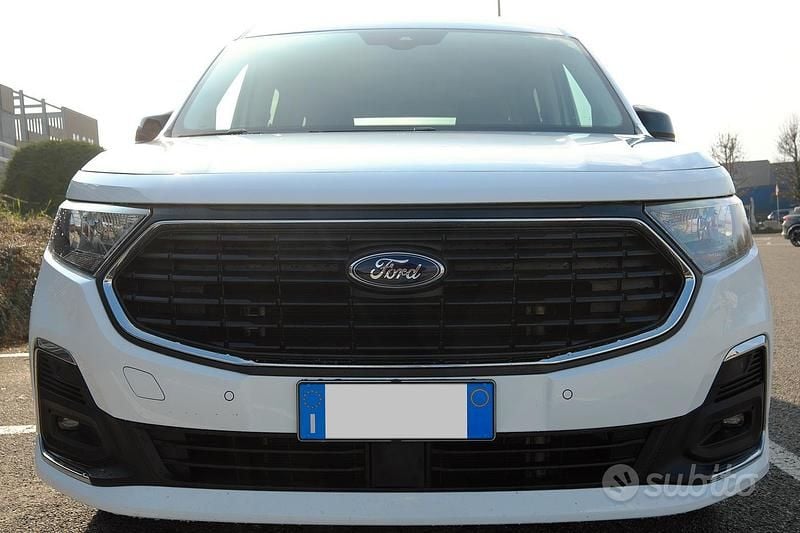 Usata Ford Tourneo Connect 2024 Bianco Monovolume