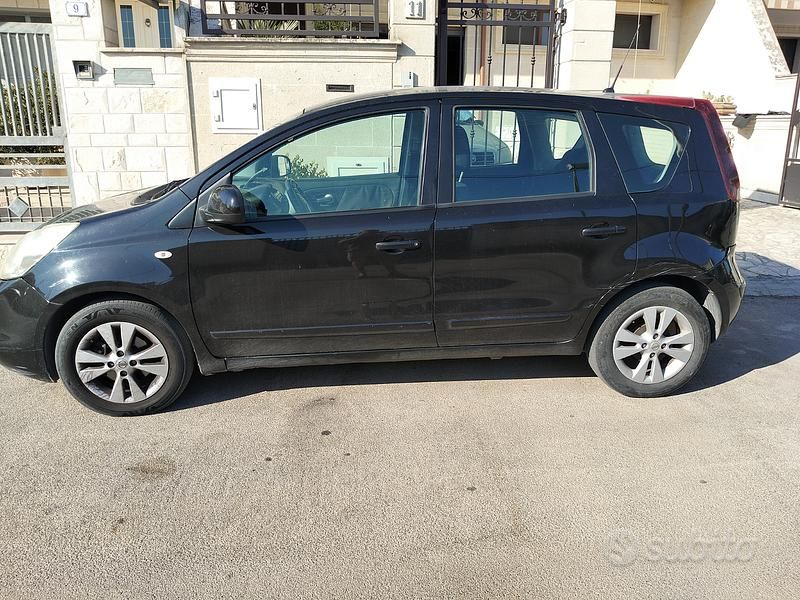 Usata Nissan Note 103 CV (75 kW) 2010 Nero Monovolume
