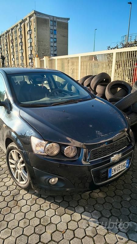 Usata Chevrolet Aveo 86 CV (63 kW) 2012 Nero Utilitaria