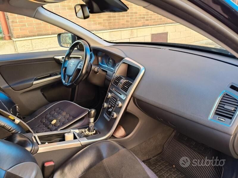 Usata Volvo XC60 150 CV (110 kW) 2015 Nero SUV