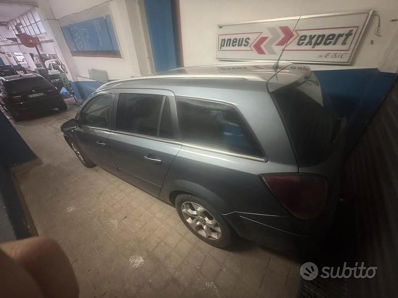 Gebraucht Opel Astra 101 PS (74 kW) 2006 Kombi
