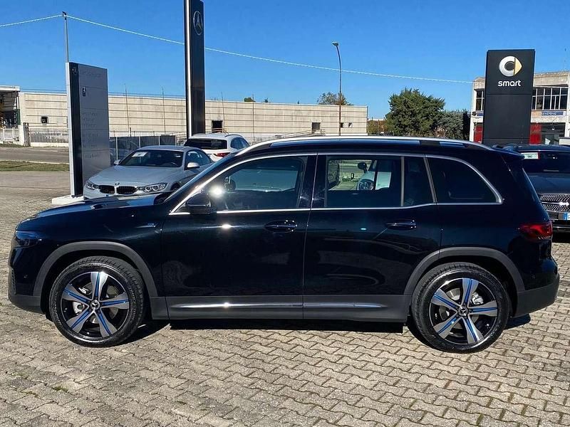Usata Mercedes EQB300 167 kW (228 CV) 2023 Nero SUV