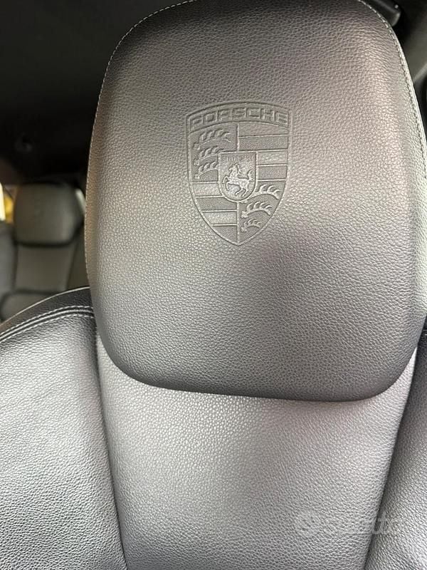 Usata Porsche Cayenne 245 CV (180 kW) 2012 Nero SUV