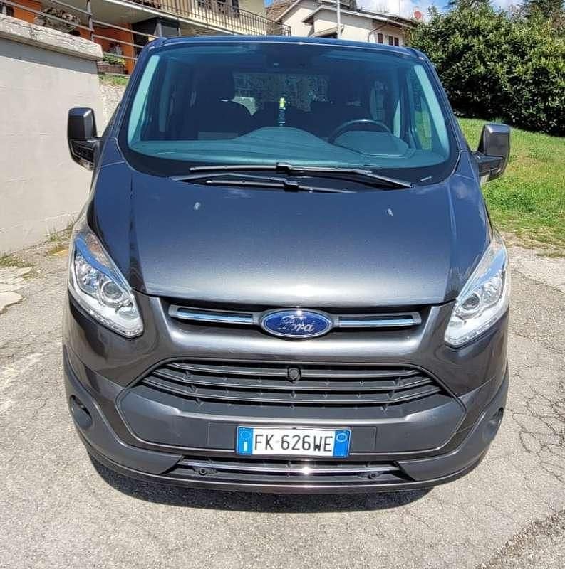 Usata Ford Tourneo Custom 131 CV (96 kW) 2017 Grigio Furgone