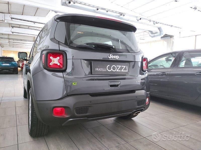 Usata Jeep Renegade Limited 131 CV (96 kW) 2022 Grigio SUV
