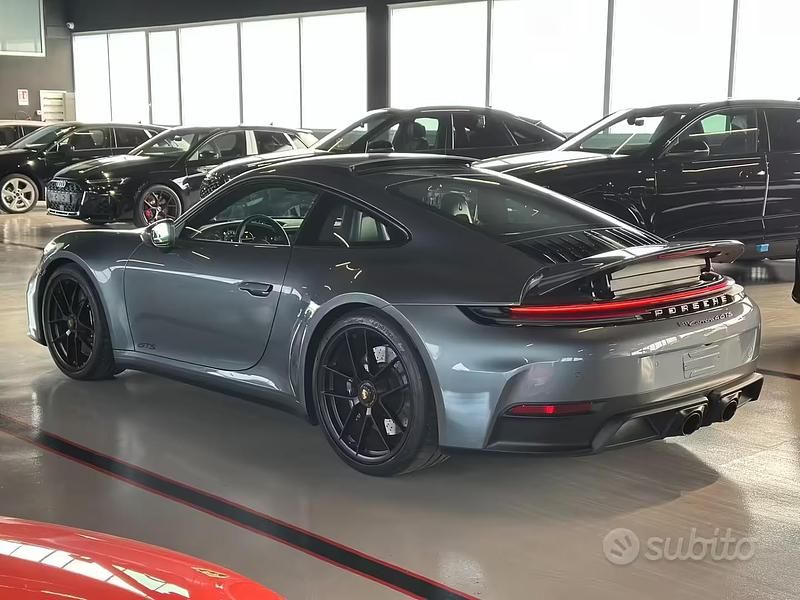 Usata Porsche 911 Carrera 4 GTS 541 CV (397 kW) 2025 Nero Coupé