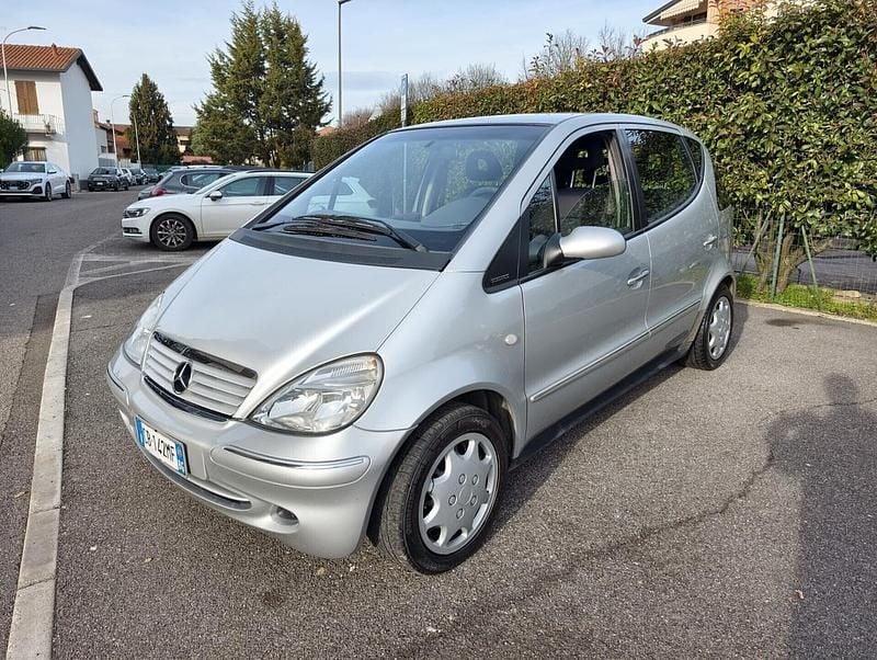 Usata Mercedes A160 Elegance 102 CV (75 kW) 2002 Argento Monovolume
