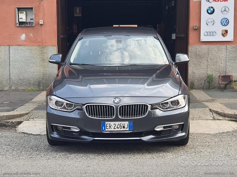 Usata BMW 330 258 CV (189 kW) 2013 Nero Berlina