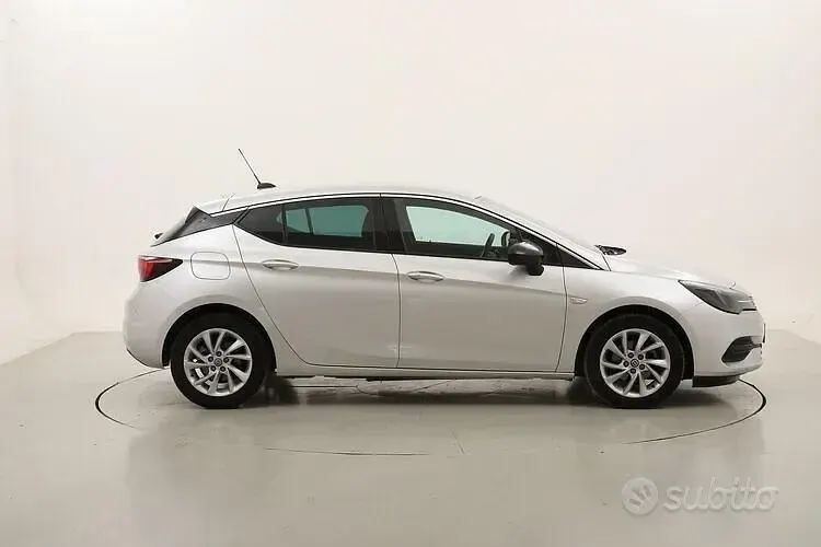 Usata Opel Astra Business Elegance 122 CV (89 kW) 2021 Grigio Berlina