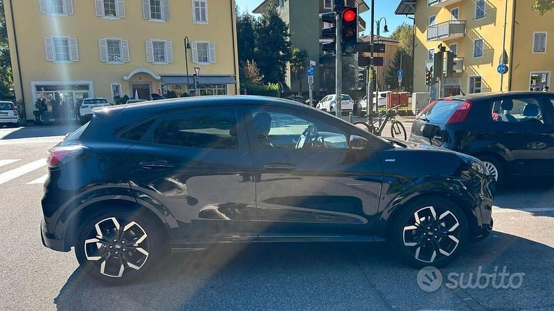 Usata Ford Puma ST-Line X 125 CV (91 kW) 2020 Nero Berlina