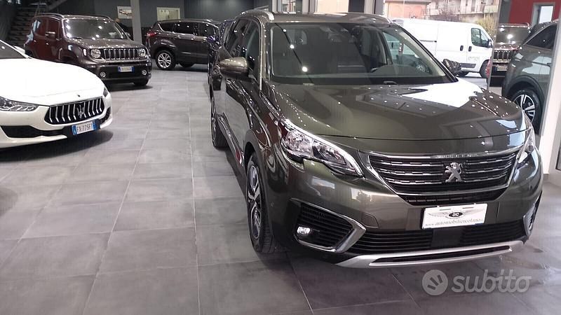 Usata Peugeot 5008 Allure 131 CV (96 kW) 2019 Grigio SUV